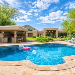 Joshua Tree Manor PV II By Hotel Home Stays