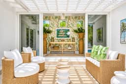 New! Palm Beaches Luxe Escape - Image 3