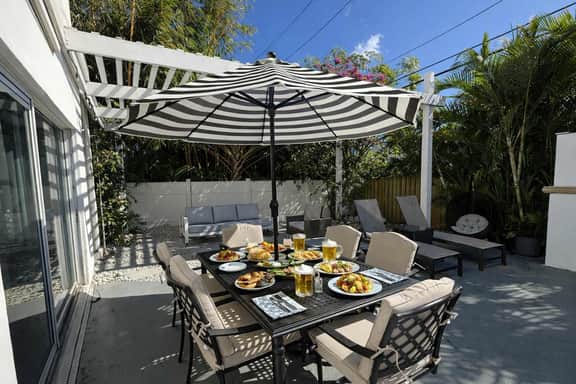 LUX Beach Villa I By Hotel Home Stays
