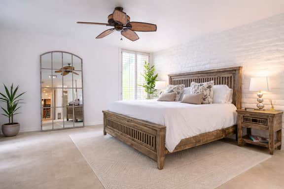 Luxury estate w/Camelback Mt view + heated pool
