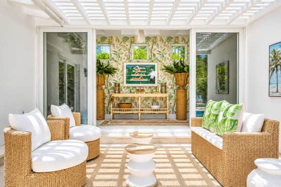 New! Palm Beaches Luxe Escape - Image 3