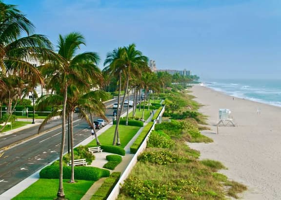 Boutique condo w/oceanfront & concierge