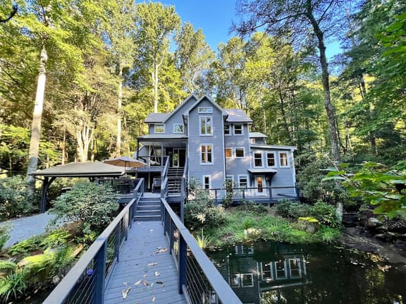 Mountain retreat w/ pond & fire pit