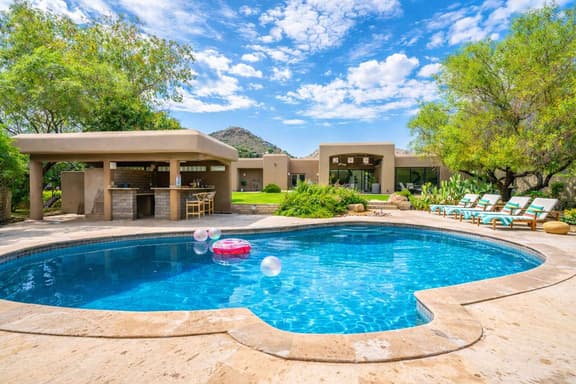Luxury estate w/Camelback Mt view + heated pool