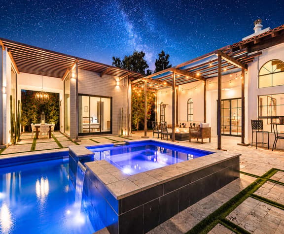 Resort retreat w/heated pool & hot tub